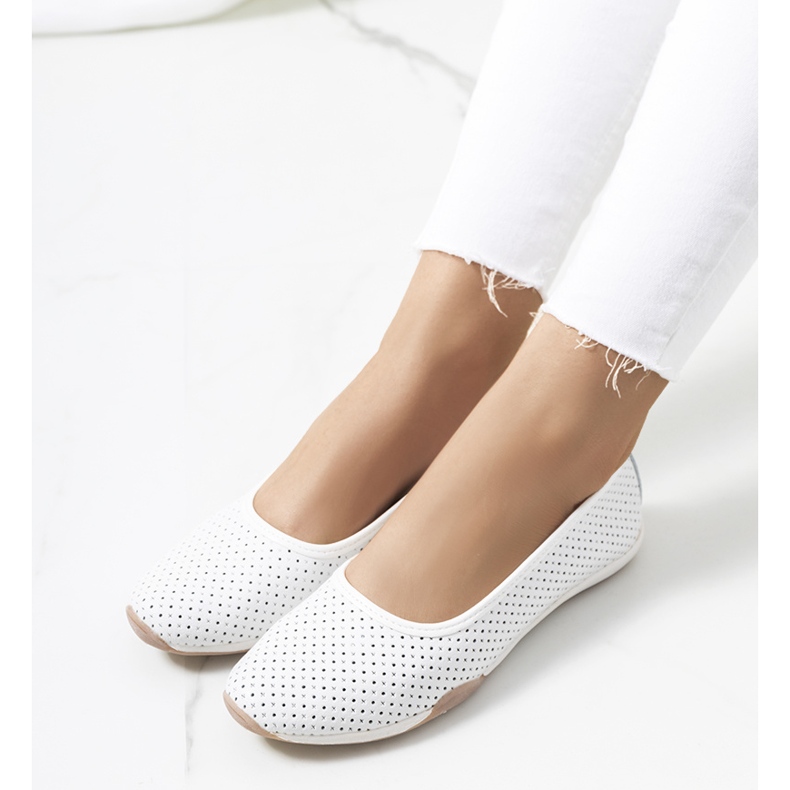 Ballerines en cuir blanc Simge 1