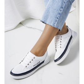 Baskets en cuir blanc Valeska bleu marine 1