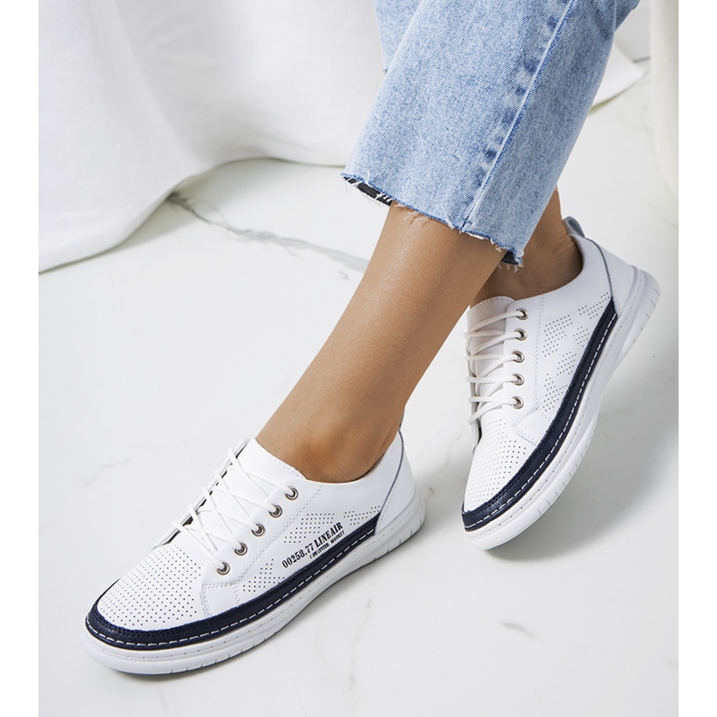 Baskets en cuir blanc Valeska bleu marine 1