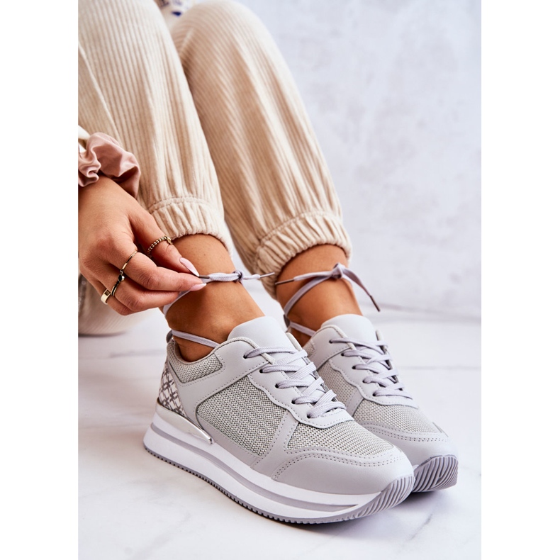 PG1 Chaussures De Sport Classiques Pour Femmes Sur Compensées Gris Avancé argent 1 PG1 Chaussures De Sport Classiques Pour Femmes Sur Compensées Gris Avancé argent 1