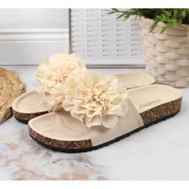 Chaussons Beiges Avec Fleurs En eVento 2