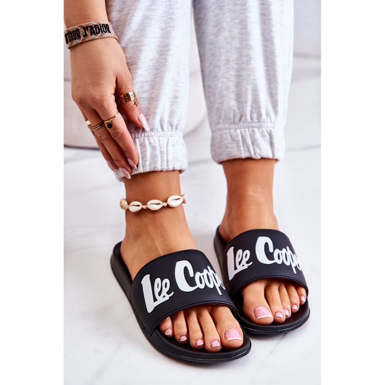 Lee Cooper LCW-22-42-1004 Noir Chaussons pour Femme blanc 1