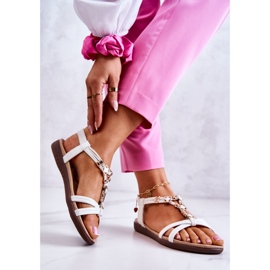 Sandales à enfiler pour femmes avec décoration Salinna blanche 1