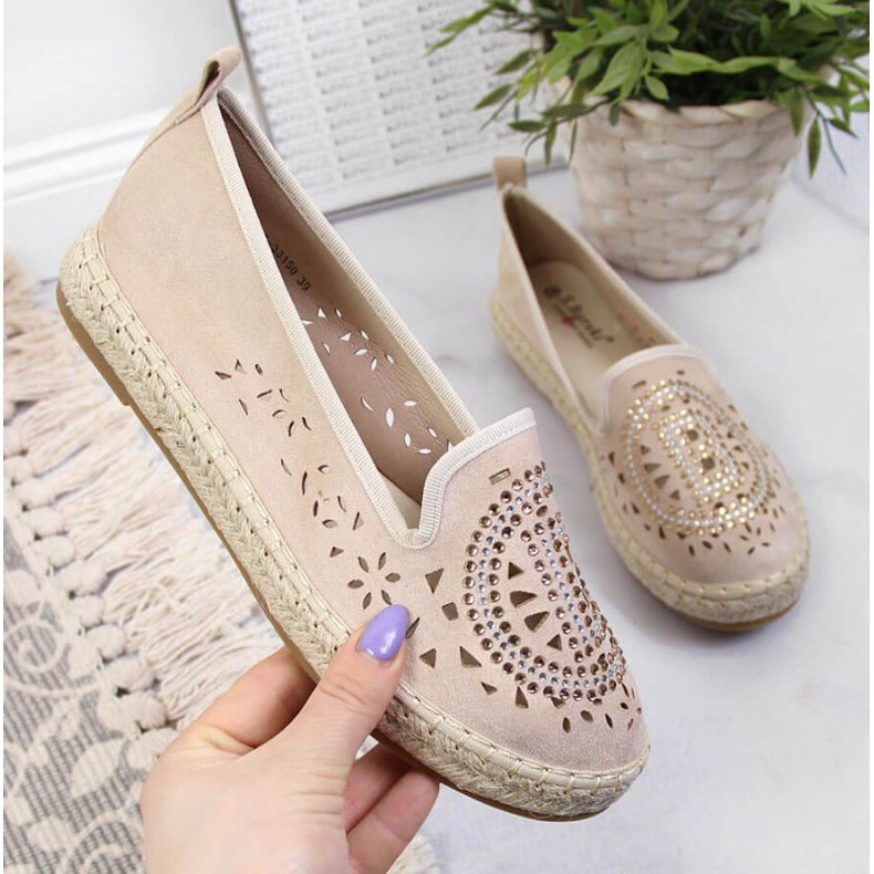 Espadrilles ajourées avec zircons cubiques en beige W S. Barski 1