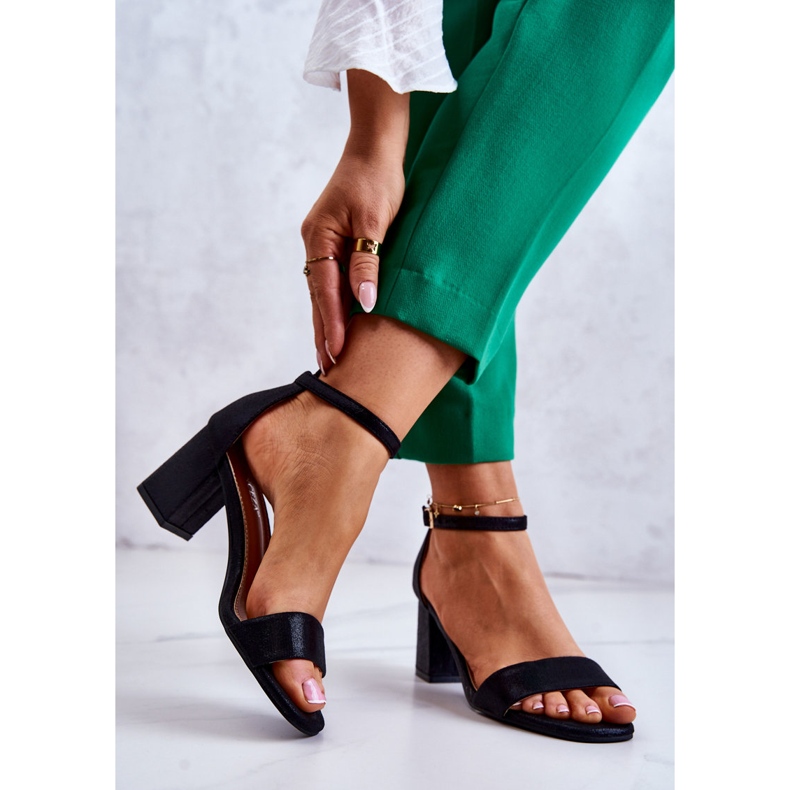 Vinceza Sandales pour femmes à la mode sur un talon noir Lucida le noir 2