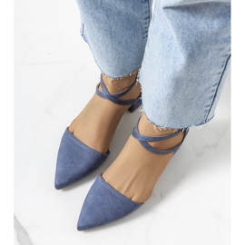 Escarpins bleus sur le Hyde post 2