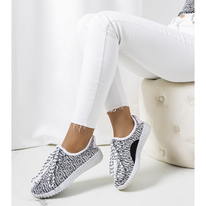 Chaussettes Embro blanches le noir 1