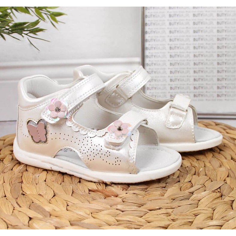 Sandales blanches à scratch À l'American Club 2