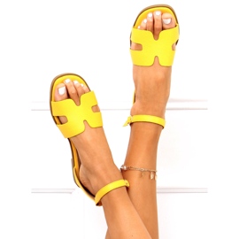 Sandales pour femmes par Lorena Mostaza jaune 1