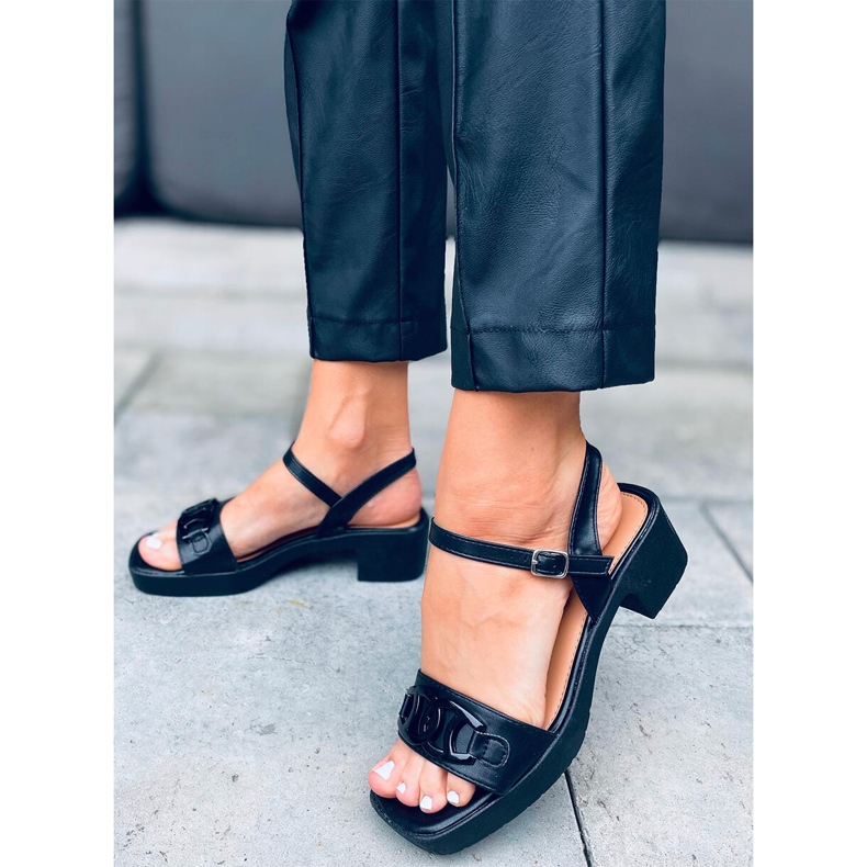 Sandales à talons hauts de Sharon Black le noir 1