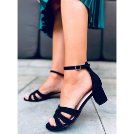 Avium Sandales à talons noires 2