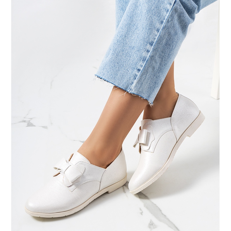 Richelieus blancs à nœud Korner blanche 1 Richelieus blancs à nœud Korner blanche 1