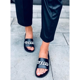 Chaussons Tilia Noir avec chaîne le noir 1 Chaussons Tilia Noir avec chaîne le noir 1