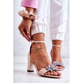 PA2 Sandales En Cuir Sur Une Barre Avec Décoration Milessa Beige 1 PA2 Sandales En Cuir Sur Une Barre Avec Décoration Milessa Beige 1