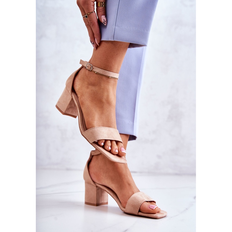 Vinceza Sandales en daim à la mode On A Bar Beige Rovena 2