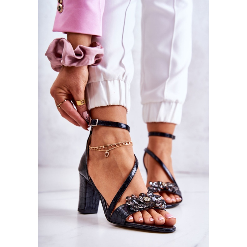 PA2 Sandales en cuir pour femmes avec cristaux Noir Ramona 1