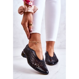 PA2 Elégantes Chaussures Ajourées En Cuir Laqué Ismena Noir 1