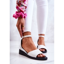 Vinceza Sandales Classiques Femme Avec Boucle Blanc Deserve blanche 1