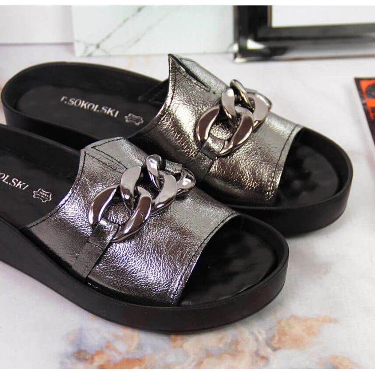 Babouches en cuir avec une chaîne T.Sokolski W SCA161 argent 2
