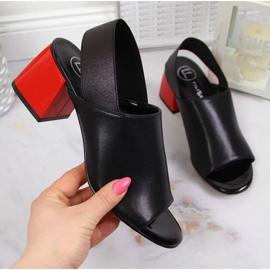 Sandales en cuir avec élastique Filippo W PAW352 noir 1