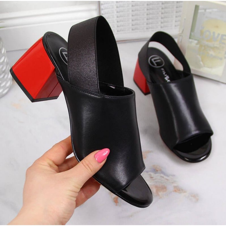 Sandales en cuir avec élastique Filippo W PAW352 noir le noir 1