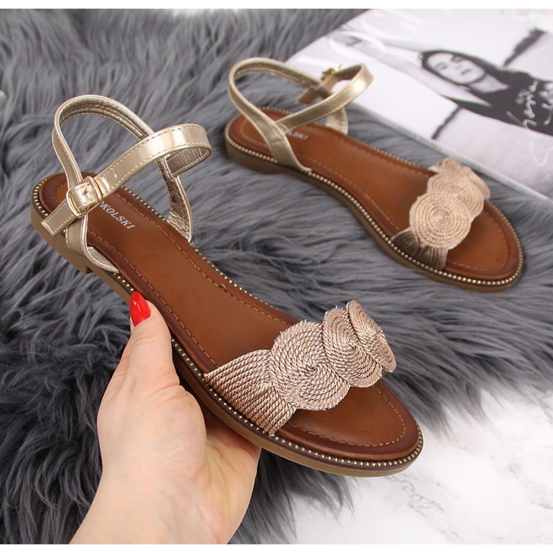 Sandales plates dorées femme T.Sokolski d'or 2