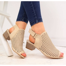 Sandales ajourées beiges pour femmes Sabatina 1