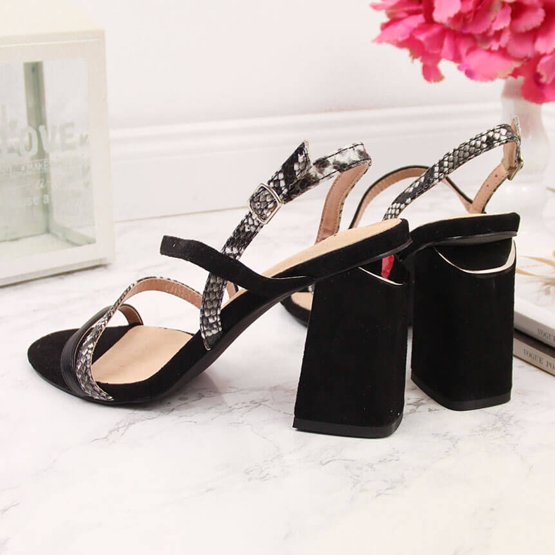 S.Barski Sandales noires pour femmes sur tige serpentine par S. Barski le noir 2