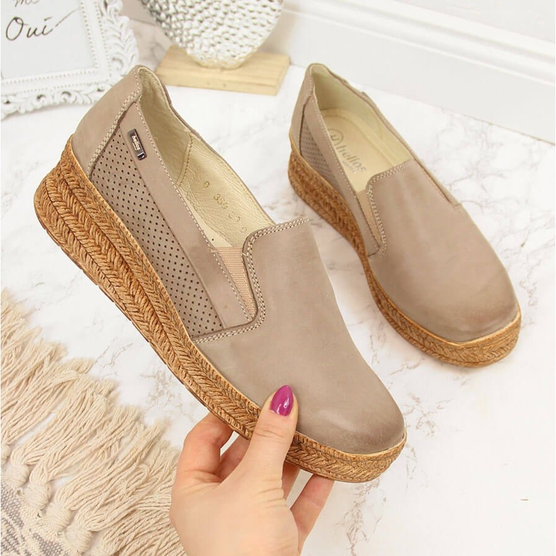 Chaussures femme en cuir à semelle compensée beige Helios 350 2