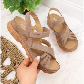 Sandales cuir femme à scratch beige Helios 256 2