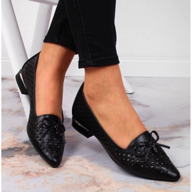 Chaussures Jezzi noires pointues ajourées pour femmes le noir 4