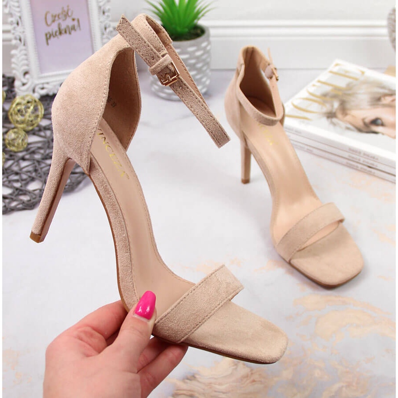 Sandales à talons hauts en daim beige Vinceza 1