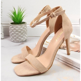 Sandales à talons hauts en daim beige Vinceza 2