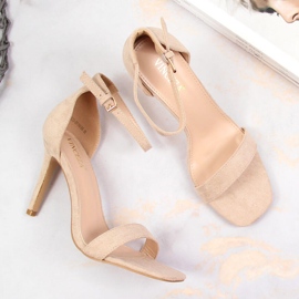 Sandales à talons hauts en daim beige Vinceza 3
