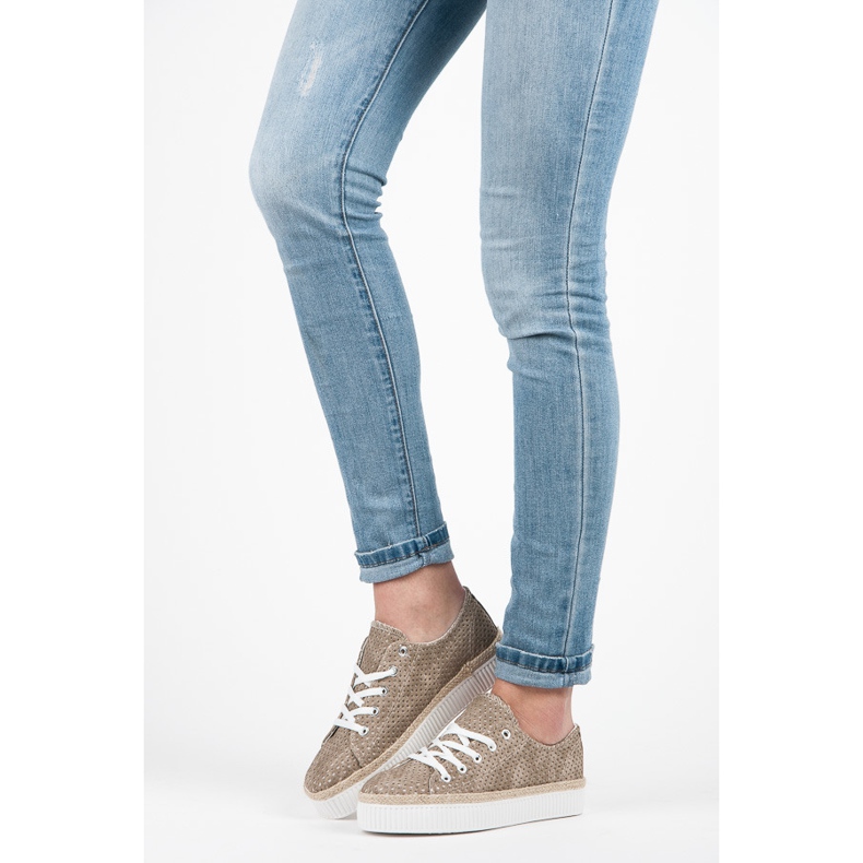 Kylie Baskets ajourées sur la plateforme brun 1 Kylie Baskets ajourées sur la plateforme brun 1