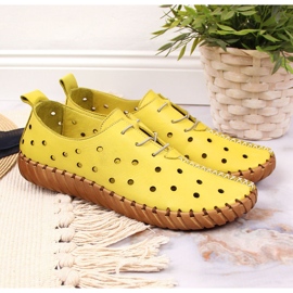 Chaussures confortables en cuir jaune Artiker 4