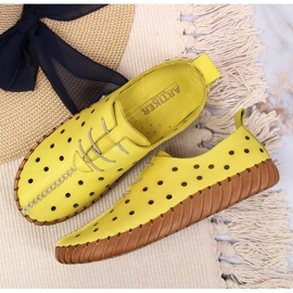 Chaussures confortables en cuir jaune Artiker 3