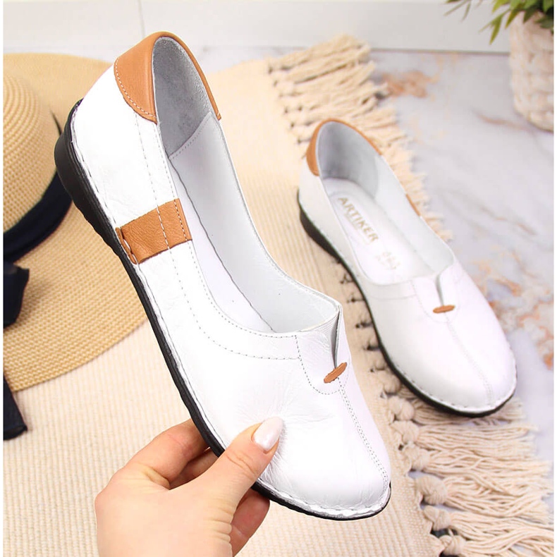 Chaussures femme confortables en cuir blanc Artiker blanche 1 Chaussures femme confortables en cuir blanc Artiker blanche 1