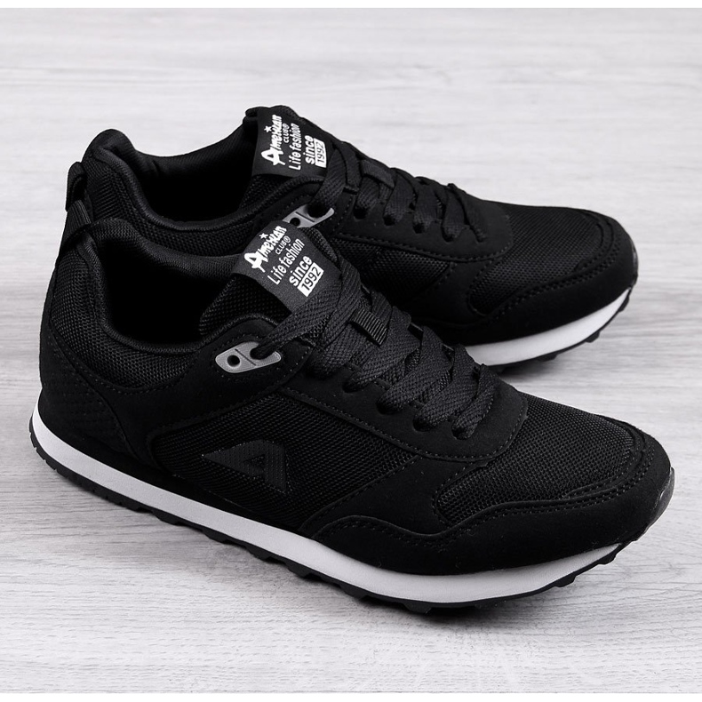 Chaussures de sport pour hommes American Club noires 1