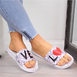 Chaussons de plage femme en caoutchouc blanc Big Star blanche 1