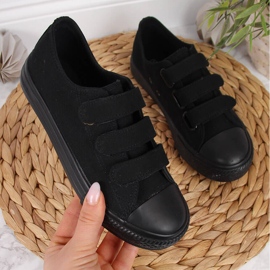 Baskets basses noires pour enfant Atletico avec fermetures velcro le noir 1