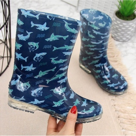 T.Sokolski Galoches garçon avec requins bleu marine par T. Sokolski 1 T.Sokolski Galoches garçon avec requins bleu marine par T. Sokolski 1