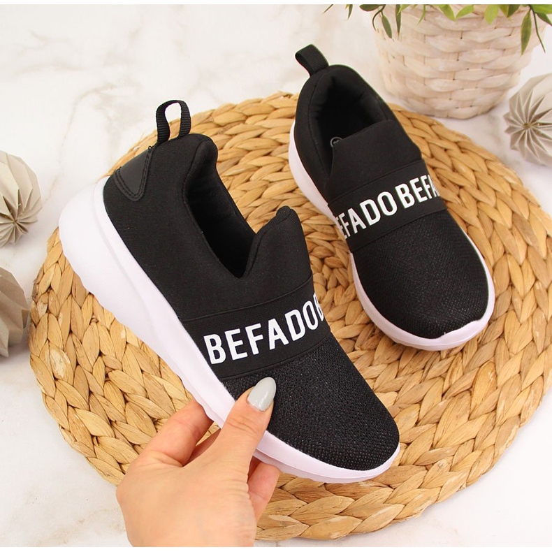 Chaussures de sport pour enfants Befado noires à enfiler 1