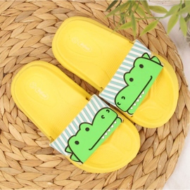 Chaussons en mousse pour enfants en mousse jaune Befado avec un alligator 2