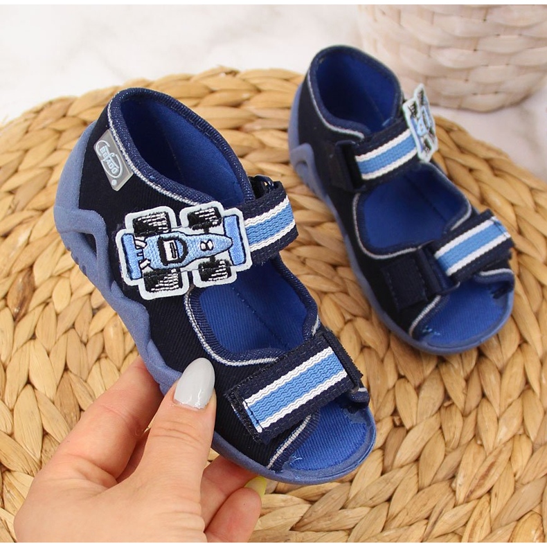 Chaussons garçon pour la maternelle sur navets Befado bleu marine 2