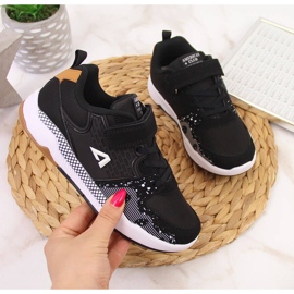 Chaussures de sport pour enfants American Club noires avec velcro 1