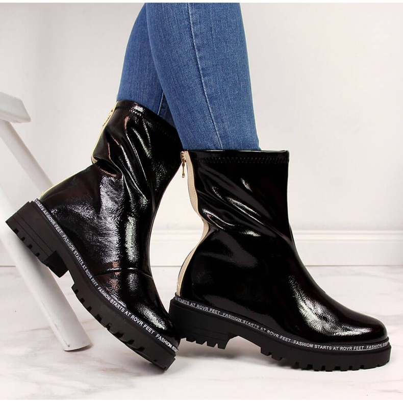 S.Barski Bottes en cuir verni noir par S. Barski 1