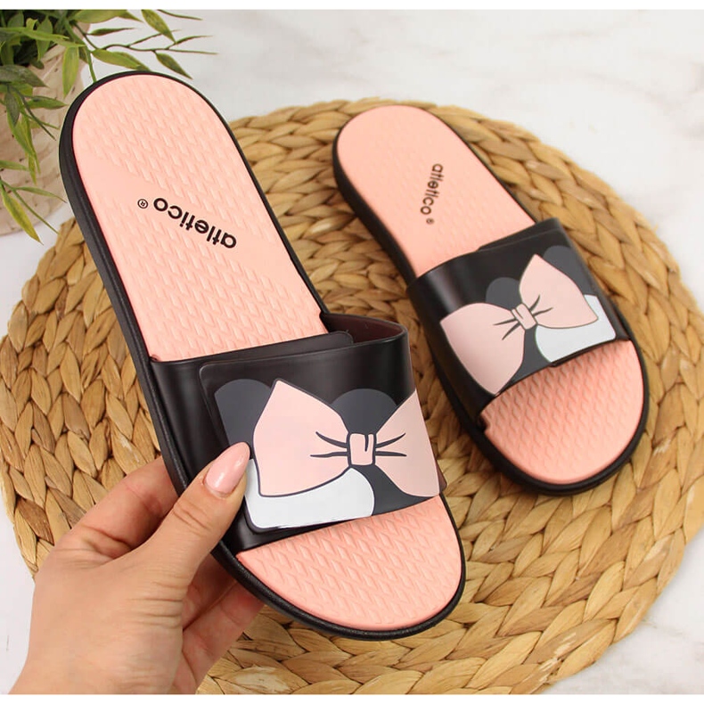 Chaussons de plage femme Atletico noirs à scratch le noir 2