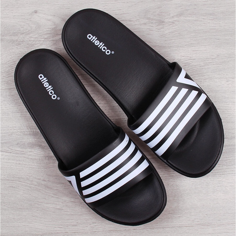 Chaussons de piscine noirs Atletico blanc 1