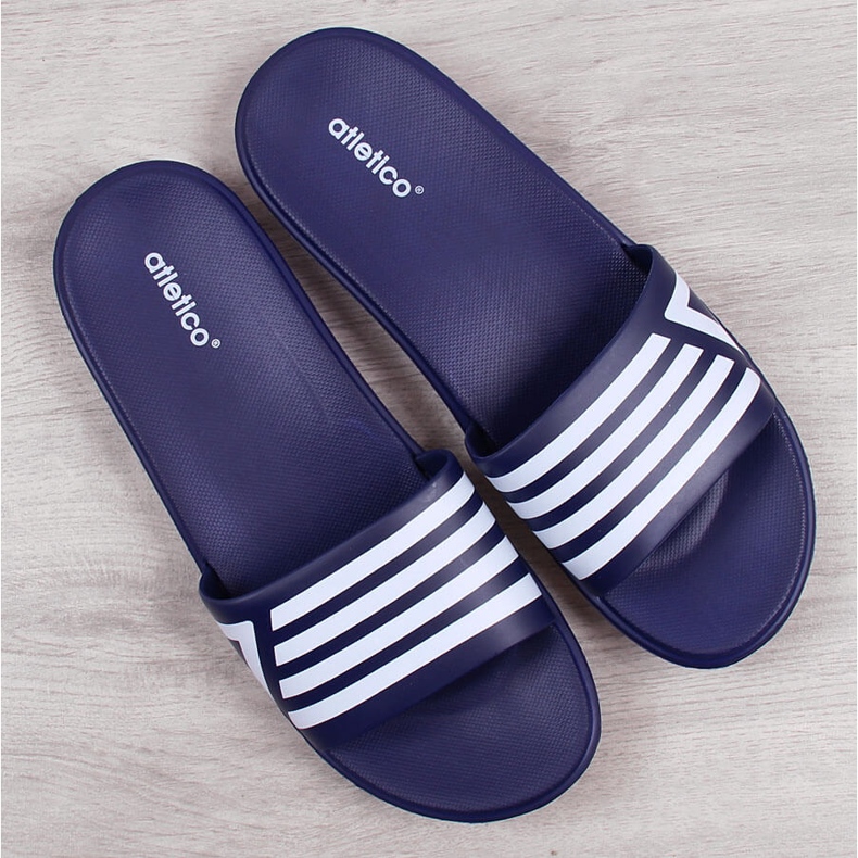 Chaussons de piscine Atletico bleu marine et blanc 1